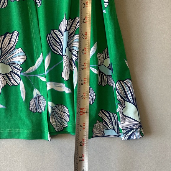 Vince Camuto Floral Wrap Dress Size 6 - Picture 6 of 6